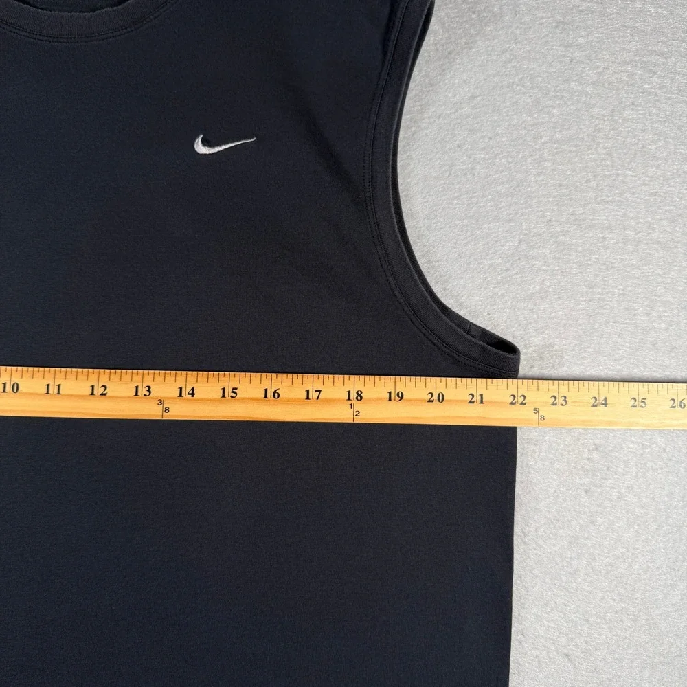 Vintage Nike Mens Black Sleeveless Muscle Tee Embroidered Swoosh L 235005-010